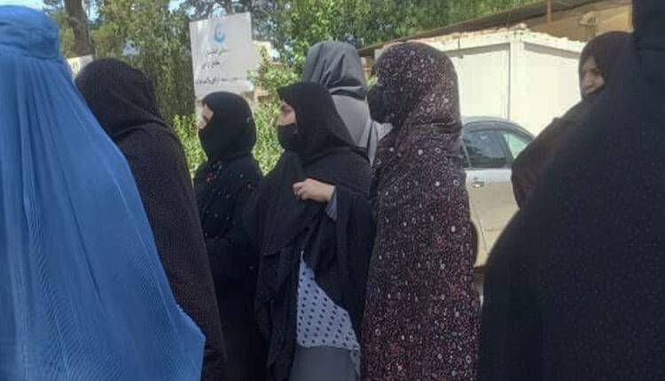 Protest of Women in Herat Against the Decision of Their Forced Migration by the Taliban Group