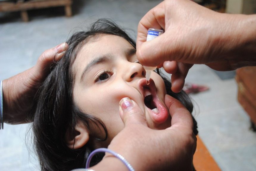 The Beginning of the Polio Vaccination Campaign for Children in the Northern Region of the Country