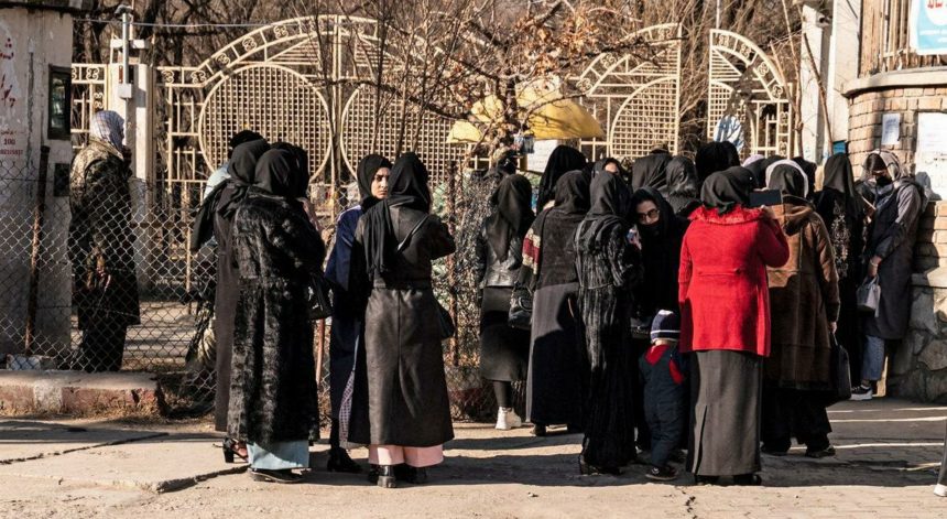 Criticism of the Youth of Jawzjan About the Closure of Educational Centers for Girls