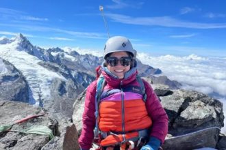 Afghanistani girl climbs 5630-meter peak in Nepal