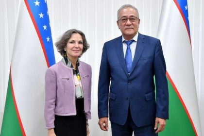 Officials of Uzbekistan and France Consult About Afghanistan