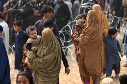 Three UN-affiliated organizations express concerns about expelling Afghanistani refugees from Pakistan