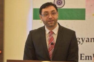 Afghanistan's Former Ambassador to India: New Delhi Persuades Diplomats to Interact with the Taliban Group