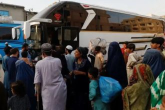 Expelled Afghanistani refugees lack adequate access to food and water, says aid organizations