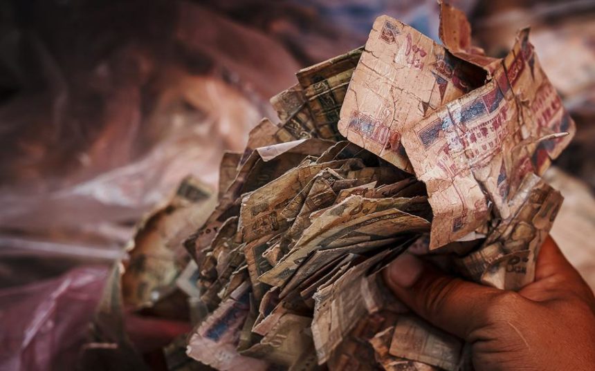 Afghanistan's Central Bank Burns 118 Million Old Banknotes