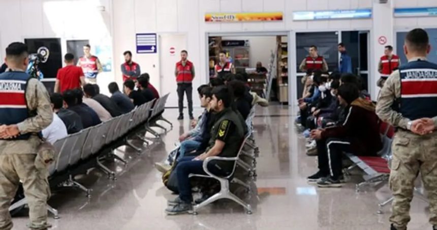 63 Afghanistani Asylum Seekers Detained in Turkey