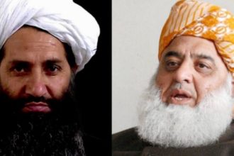 Maulana Fazal-ur-Rehman meets the leader of the Taliban group in Kandahar