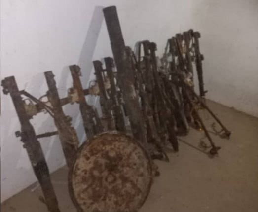 The Taliban announces the discovery of 20 different types of weapons in Farah province