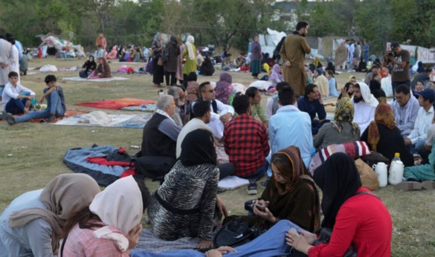 American and Pakistani officials discussed Afghanistani migrants in Islamabad
