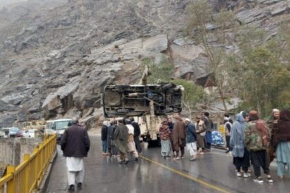 10 individuals died as a result of a traffic incident on the Kabul-Jalalabad highway