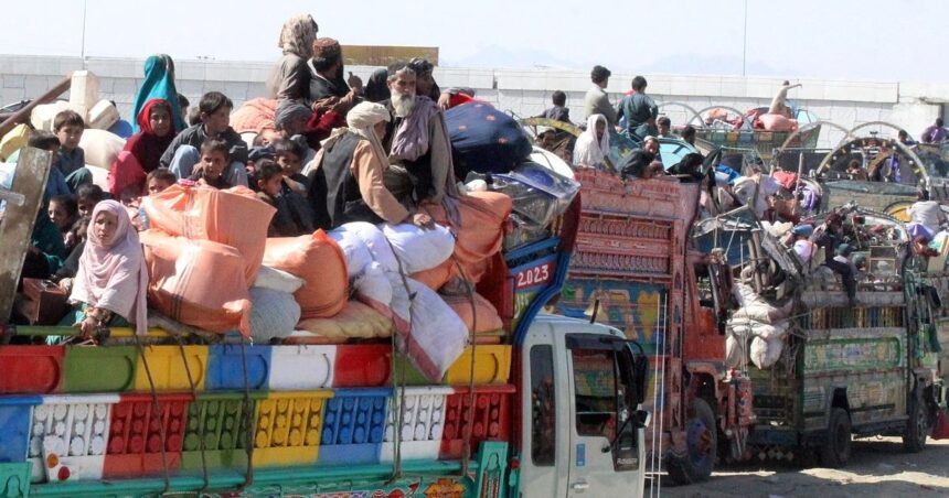 Over 50,000 Afghanistani Migrants Expelled from Iran and Pakistan in the Last Fortnight