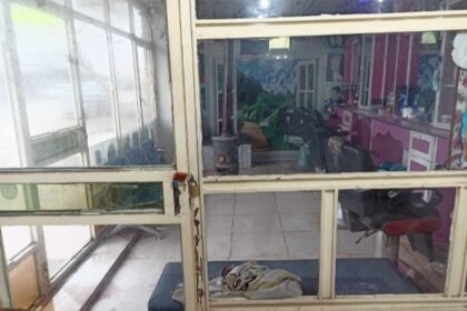 Taliban Morality Police Close Down Men's Barbershop in Takhar Province